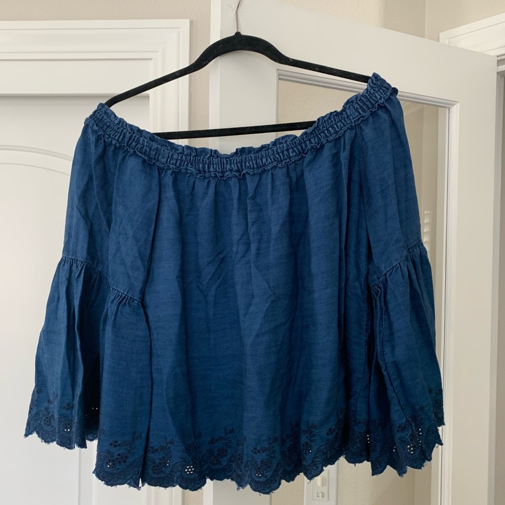 American Eagle Blue Off-the-Shoulder top